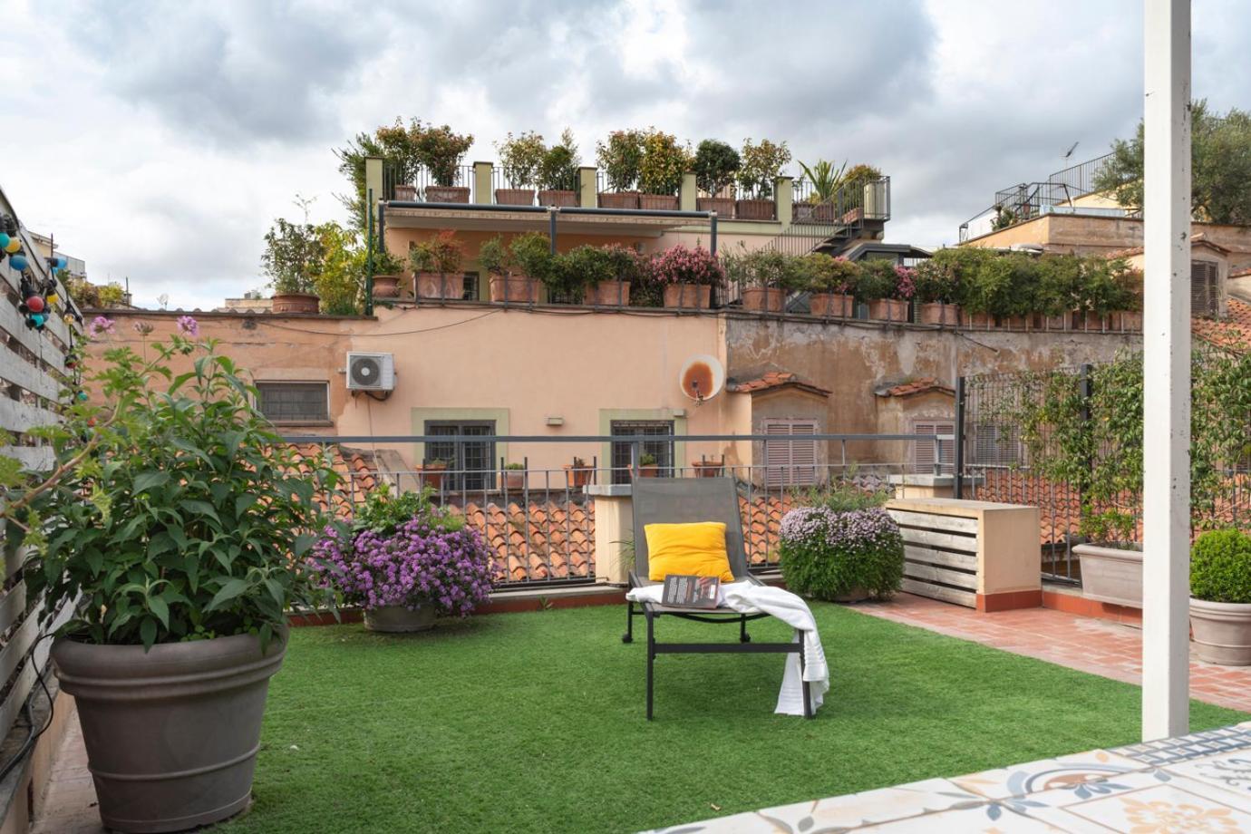Trevi Luxury Terrace Apartment โรม ภายนอก รูปภาพ