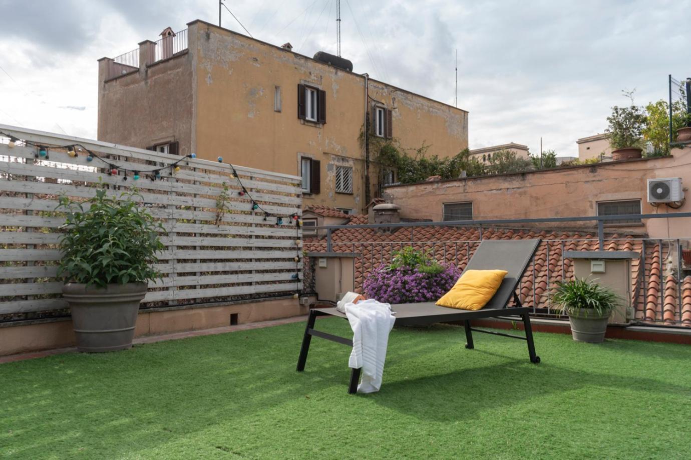 Trevi Luxury Terrace Apartment โรม ภายนอก รูปภาพ