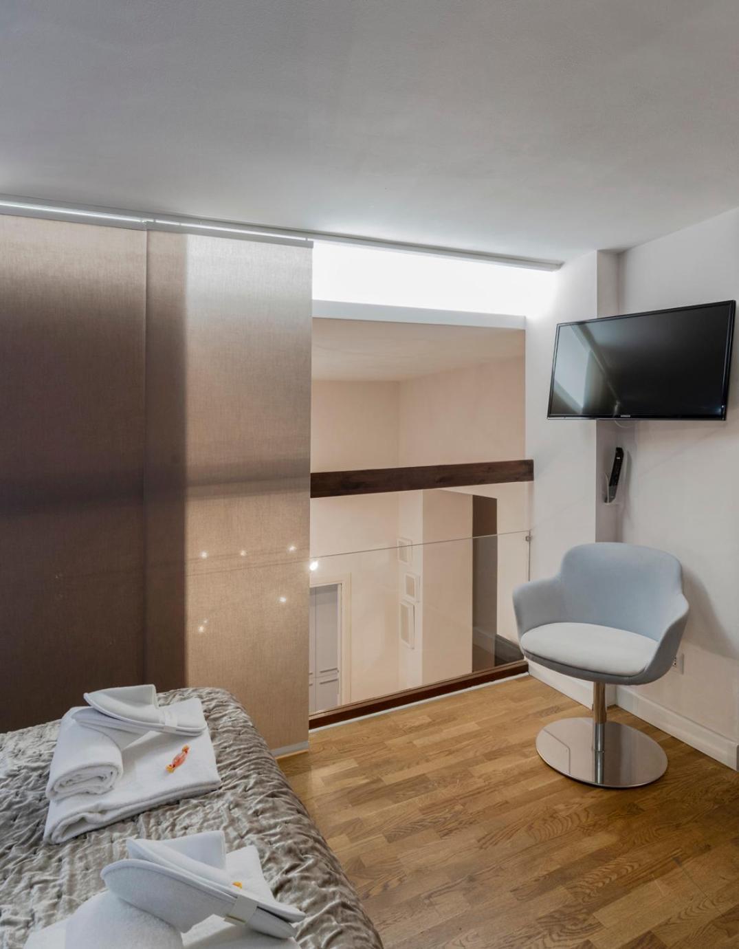Trevi Luxury Terrace Apartment โรม ภายนอก รูปภาพ